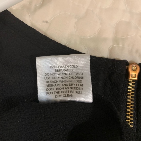 Cute black chiffon top. Size medium - Picture 8 of 9